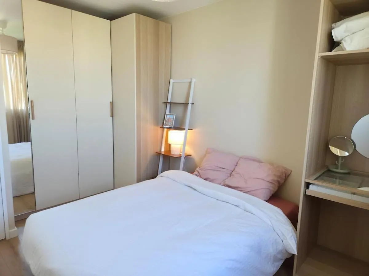 T3 Debourg, Balcon, Proche Metro B Lejlighed Lyon Frankrig